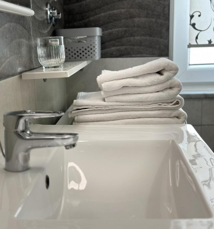 B Home Apartment For Rent ซาราเยโว ภายนอก รูปภาพ