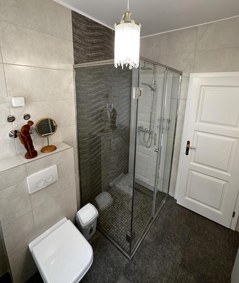 B Home Apartment For Rent ซาราเยโว ภายนอก รูปภาพ